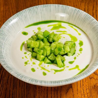 Мацони с тартаром из свежего огурца в Вах!Хинкали по цене 330 ₽