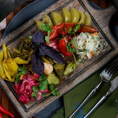 Домашние соленья в Утомленные солнцем по цене 750 ₽