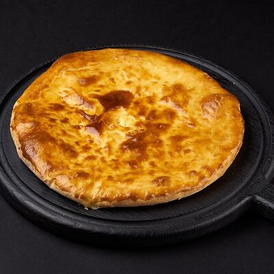 Хачапури по-имеретински в ЛАЛИКО ГРУЗИНСКАЯ КУХНЯ по цене 800 ₽