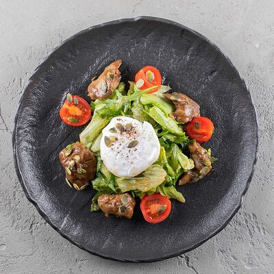 Теплый салат с печенью цыпленка в Meat bar по цене 445 ₽