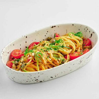 Спагетти по-средиземноморски с овощами в Марчеллис по цене 490 ₽
