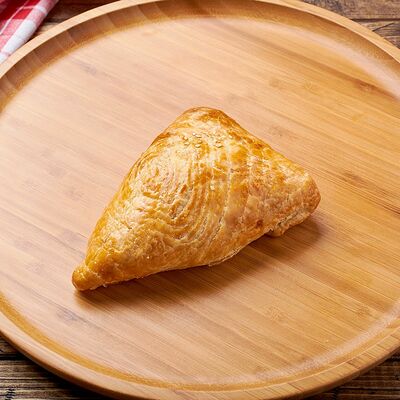 Самса слоеная с бараниной в Grill VIP House по цене 100 ₽