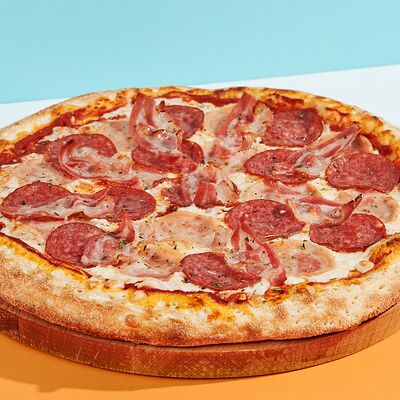 Мясная пицца 25 см в Ostrov по цене 687 ₽