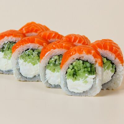 Филадельфия с огурцом в Суши Сэгун и роллы по цене 989 ₽