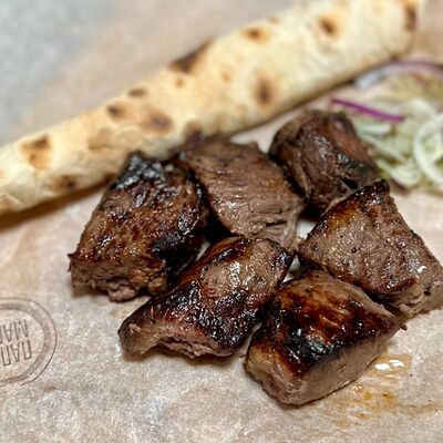 Шашлык из мраморной говядины в Папа Mangals по цене 1350 ₽