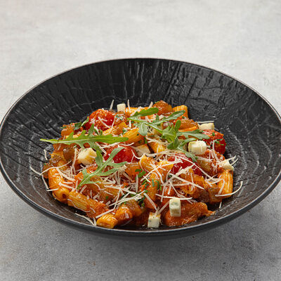 Ригатони с рагу из кролика в Peperoni по цене 830 ₽