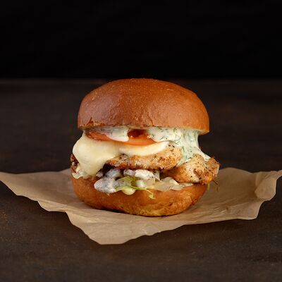 Бургер с курицей в Kotleta bar по цене 360 ₽