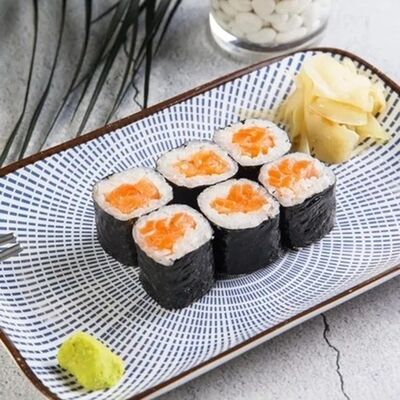 Ролл Лосось в Эбби Noodles & Sushi Bar по цене 460 ₽