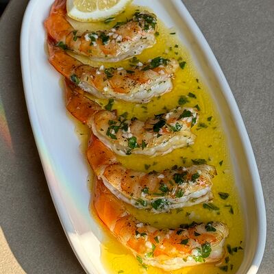 Аргентинские креветки в чесночном соусе в Greece по цене 690 ₽