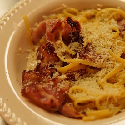 Паста с беконом в Ешь Мясо BISTRO по цене 650 ₽