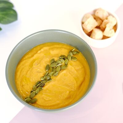 Тыквенный крем-суп в Pokemania по цене 529 ₽