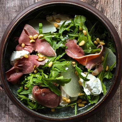 Утка, рукола, лабнев Bb Grill по цене 940 ₽