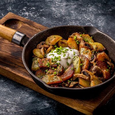 Картофель, жаренный с грибами в Чиполучо по цене 290