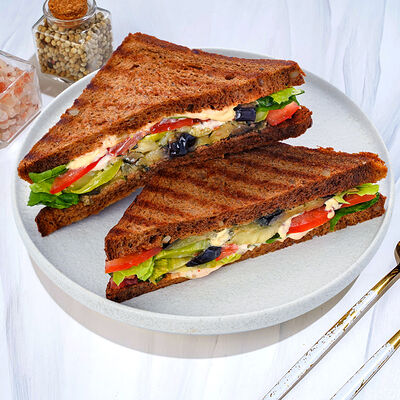 Сэндвич с запеченными овощами в Магбургер & Братья Караваевы по цене 290