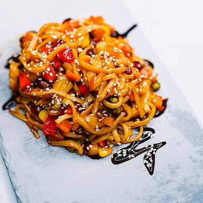 Удон с курицей в Ясураги по цене 580 ₽