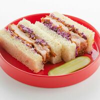 Сэндвич с цыплёнком кацу в Mkitchen