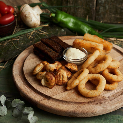 Пивное Плато в Кафе Элена по цене 1050 ₽