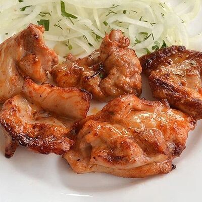 Шашлык из куриного бедра в Шаурма En Sulu по цене 190 ₽