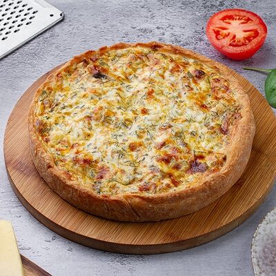 Киш с ветчиной, помидорами и сыром в Пекарня Кулинария Пиццерия ОБОЖАЮТВСЕ! по цене 1099 ₽
