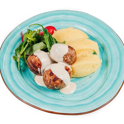 Митболы свиные со сливочным соусом и картофельным пюре в Провинция по цене 570 ₽