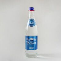 Вода Tassay в Buana cafe