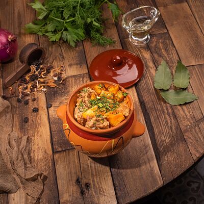 Говядина по-домашнемув Домашний очаг по цене 490 ₽