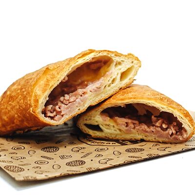 Рулет с ветчиной в Хлеб и сласти по цене 80 ₽