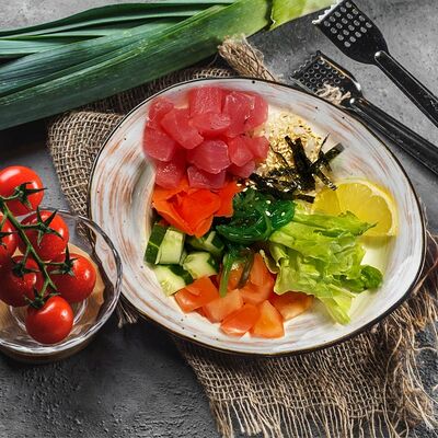 Поке с тунцом в Maki Family по цене 349