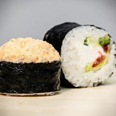 Чикен спайси Сушими в Сушими по цене 590 ₽