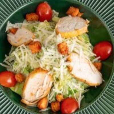 Цезарь с курицей в Восточный по цене 490 ₽