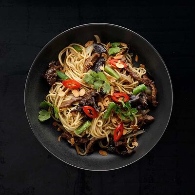 Вок с телятиной и грибами в Бо-Бо по цене 830 ₽