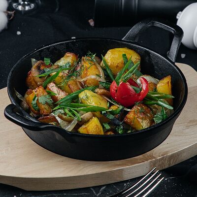 Жаркое с грибами в ALEX ROYAL RESTAURANT по цене 590 ₽