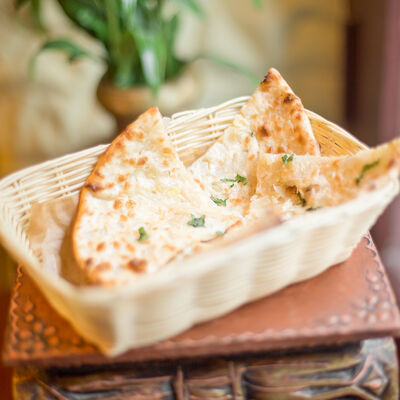 Онион Кулча в Namaste по цене 250 ₽