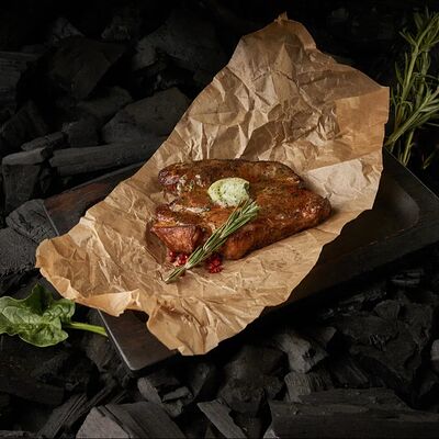 Стейк из свиной шеи в Гвозди по цене 540 ₽