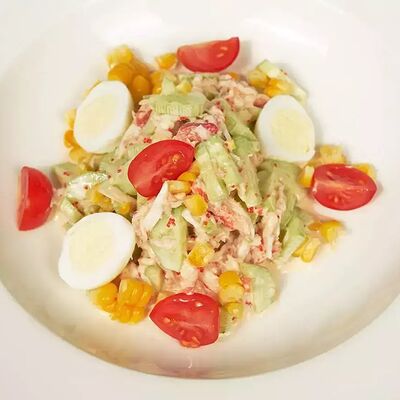 Детский салат крабовый в Tao Sushi Lab по цене 790 ₽