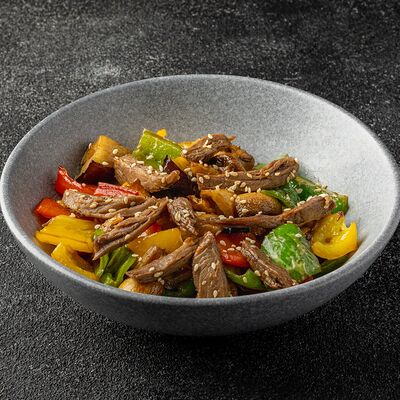 Овощи с говядиной в Роллофф по цене 479 ₽