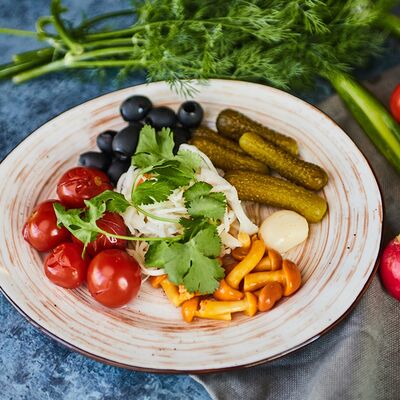 Ассорти маринадов в Тайфун по цене 349