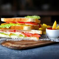 Сэндвич с куриным филе в Tower pub