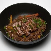 Соба с уткой в Jamamai Asian Kitchen & Bar