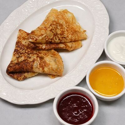 Блины со сметанойв Мёд и Масло по цене 304 ₽