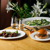 Логотип Hitch