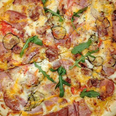 Пицца Мясной ряд в Лавр по цене 760 ₽