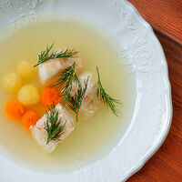 Уха с судакомв Dodici Seafood
