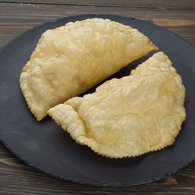 Чебурек с курицей в Чайхона №1 Братьев Васильчуков по цене 185 ₽