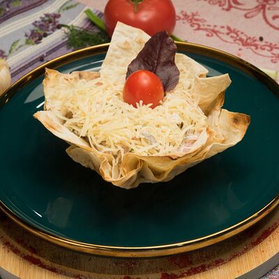 Салат Гурман в Гурман студия по цене 450 ₽