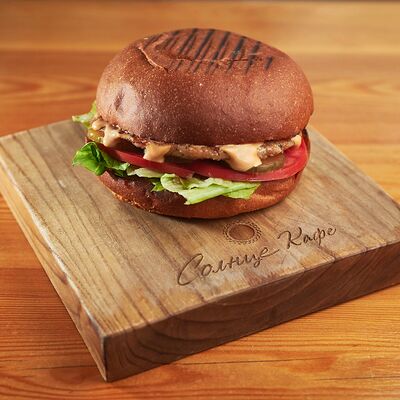 Курбургер в Кафе Солнце по цене 530 ₽