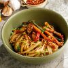 Удон с цыплёнком и овощами в Bahroma по цене 620