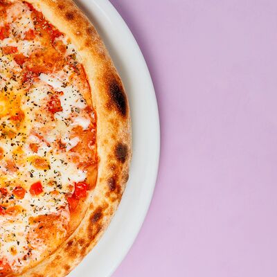 Пицца Маргарита в Дарк лава по цене 450 ₽