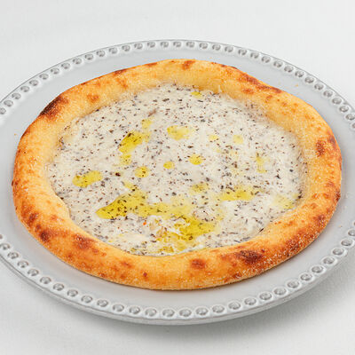 Лепешка со страчателлой и трюфелем в Phantom по цене 1090 ₽