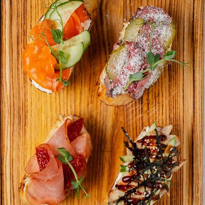 Ассорти брускеттв ЛайкиПарк по цене 860 ₽